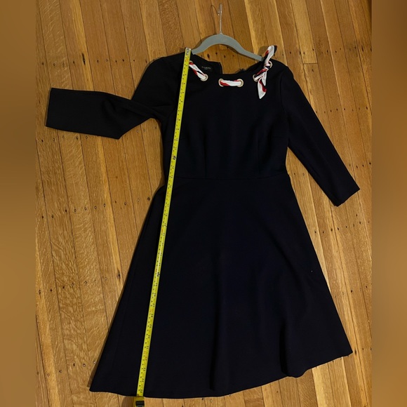 Elegant Midi Dress - Picture 5 of 6